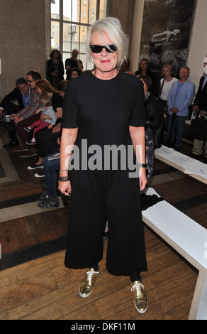 Betty Jackson London Fashion Week Frühjahr/Sommer 2013 - Nicole Farhi - Front Row London England - 16.09.12 Stockfoto