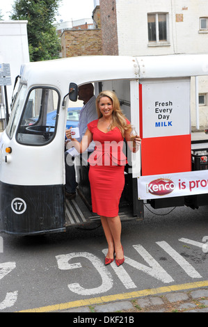 Claire Sweeney teamed oben mit Kenco offizieller Kaffee Partner für MacMillans weltweit größte Kaffee am Morgen, ihre eigenen zu halten Stockfoto