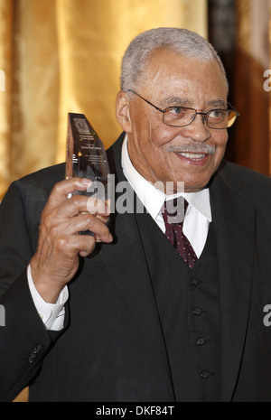 James Earl Jones erhalten International Legacy Award "Best Buddies Deutschland" jährliche Gala statt im Fairmont Royal York Hotel Stockfoto