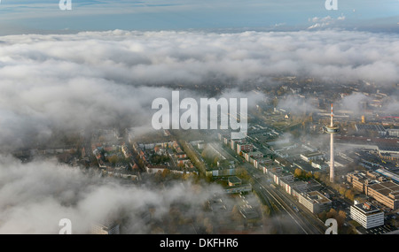 ETEC, Essener Technologie und Entwicklungszentrum und TV Turm durch die Wolken, Innenstadt von Essen, Luftaufnahme, Essen Stockfoto