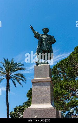 Christopher Columbus-Denkmal im Hafen von Rapallo, italienische Riviera, Ligurien, Italien Stockfoto