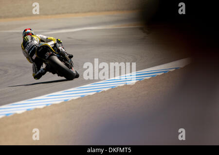 4. Juli 2009 soll - Monterey, Kalifornien, USA - COLIN EDWARDS, Houston, Texas, Fahrten der #5 Motorrad für das Monster Yamaha Tech 3 Team in der MotoGP Qualifikation bei der Mazda Raceway Laguna Seca in Monterey, Kalifornien MotoGP 8. Rennen am Sonntag, 5. Juli 2009 vor der nächsten Haltestelle in Deutschland stattfinden. (Kredit-Bild: © Konstandinos Goumenidis/Southcreek Global/ZUMA Stockfoto