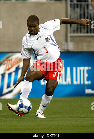 9. Juli 2009 - Houston, Texas, USA - Panama LUIS MORENO zeigt einige Beinarbeit in der ersten Phase des Spiels gegen Mexiko während des CONCACAF Gold Cup statt im Reliant Stadium, das Spiel endete mit einem 1: 1-Unentschieden. (Kredit-Bild: © Diana Porter/Southcreek Global/ZUMA Press) Stockfoto