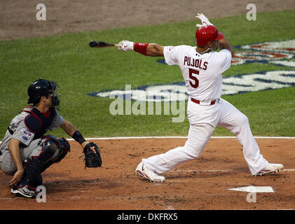 14. Juli 2009 - St. Louis, Missouri, USA - MLB Baseball - ALBERT PUJOLS Gründen heraus an Dritte früh im Dienstages MLB All-Star Game im Busch Stadium in der Innenstadt von St. Louis. (Kredit-Bild: © Robert Cohen/St. Louis Post-Dispatch/ZUMA Press) Einschränkungen: * Alton, Belleville, Edwardsville, Moline, Felseninsel (Illinois) Zeitungen und USA Boulevardpresse Rechte heraus * Stockfoto