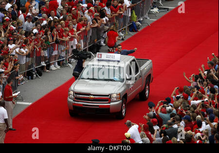 14. Juli 2009 Kreuzfahrten - St. Louis, Missouri, USA - YADIER MOLINA über den roten Teppich während der Parade vor der Major League Baseball All-Star Game im Busch Stadium in St. Louis. (Kredit-Bild: © JB Forbes/St. Louis Post-Dispatch/ZUMA Press) Einschränkungen: * Alton, Belleville, Edwardsville, Moline, Felseninsel (Illinois) Zeitungen und USA Boulevardpresse Rechte heraus * Stockfoto