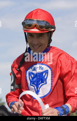 12. Juli 2009 gewann - Fort Erie, Ontario, Kanada - betrunkene Liebe geritten von GERRY OLGUIN laufendem Daryl Wells Sr. Memorial Stakes die Nase an der Rennstrecke von Fort Erie. (Kredit-Bild: © Frank Jansky/Southcreek Global/ZUMA Press) Stockfoto