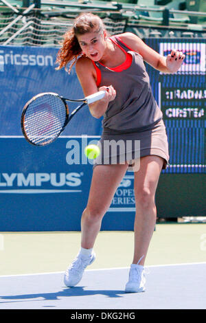 27. Juli 2009 - Stanford, Kalifornien, USA - AGNIESZKA RADWANSKA (POL) gegen Sorana Cirstea (ROU), nicht abgebildet, in der ersten Runde spielen bei der Bank of West Classic, Sony Ericsson WTA tour, Damen-Tennis-Turnier in der Taube Familie Tennisstadion in Stanford, Kalifornien (Credit-Bild: © Konstandinos Goumenidis/Southcreek Global/ZUMA Press) Stockfoto