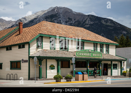 Das historische Hotel in Canmore in Canmore, Alberta, Kanada. Stockfoto