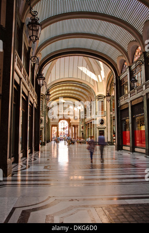 Galleria San Federico in Turin, Piemont, Italien, Mitteleuropa Stockfoto