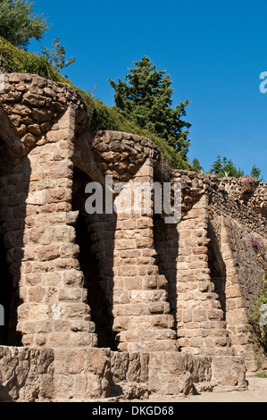 Vogelnester in der Terrasse Wände, Park Güell, Barcelona, Katalonien, Spanien Stockfoto