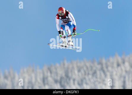 Beaver Creek, Colorado, USA. 5. Dezember 2013. PATRICK KUENG der Schweiz während der Trainingslauf für FIS Ski World Cup Downhill Rennen der Herren in Beaver Creek, Coloradorado. Bildnachweis: Ralph Lauer/ZUMAPRESS.com/Alamy Live-Nachrichten Stockfoto