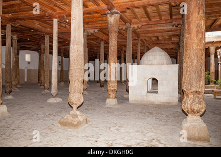 Innere des Juma Mosque, auch bekannt als Juma Masjidi Va Minorasi, Ichan Kala, Chiwa, Usbekistan Stockfoto