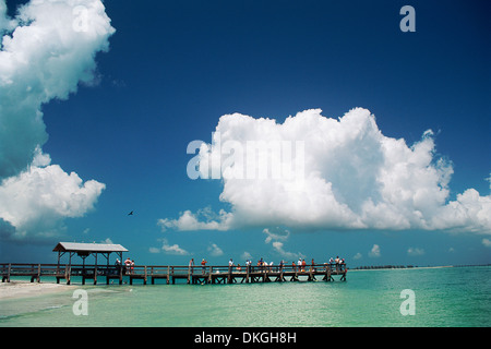 Tropischen Pier auf Floridas Golf von Mexiko. Stockfoto