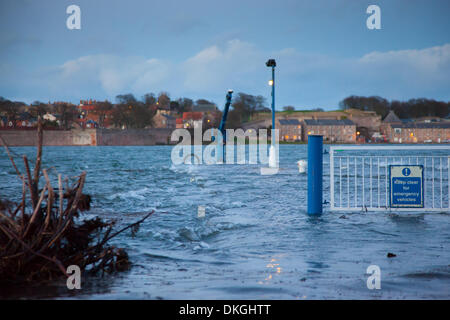 Lokale Überschwemmungen bei Hochwasser am 5. Dezember in Berwick-upon-Tweed in Northumberland, England. Stockfoto