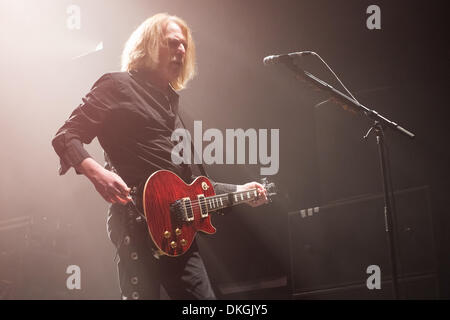 Inverness, Schottland. 5. Dezember 2013.  Black StarRider durchführen, bei der Ironworks(Inverness, United Kingdom) Credit: Thomas Bisset/Alamy Live News Stockfoto