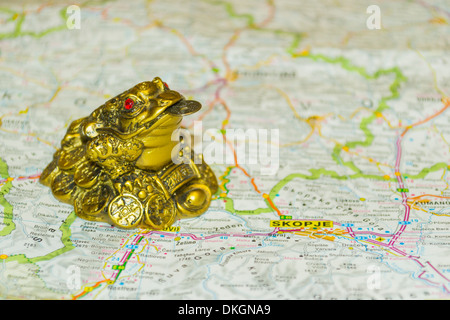 Geld Kröte auf Karte zeigen, Skopje, der Hauptstadt von Mazedonien (FYROM) Stockfoto