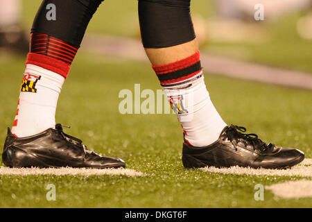 5. Dezember 2013: Linganore Lancer WR Sam Weir (3) erwartet die Snap in Aktion zwischen die Franklin-Indianer und Linganore Lancers bei den MD 3A Fußball Staatsmeisterschaften im M & T Bank Stadium in Baltimore, MD. Franklin besiegte Linganore 20-7. Stockfoto