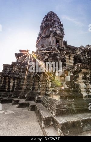 Sonnenaufgang über Angkor Wat, Angkor, UNESCO-Weltkulturerbe, Siem Reap Province, Kambodscha, Asien, Südostasien, Indochina Stockfoto