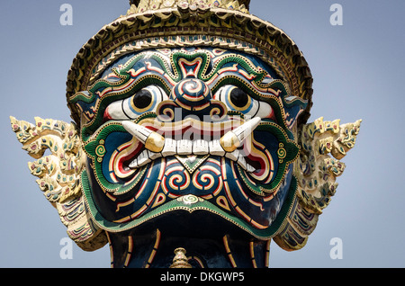 Mythische Tempelwächter (Yaksha), Wat Phra Kaeo, Bangkok, Thailand. Stockfoto