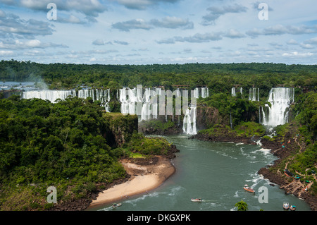 Foz de Iguazu (Iguacu Wasserfälle), die größten Wasserfälle der Welt, Nationalpark Iguaçu, UNESCO World Heritage Site, Brasilien Stockfoto