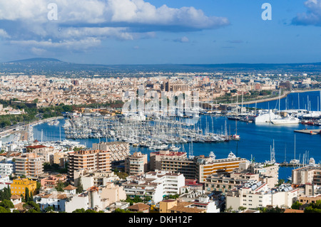 Palma de Mallorca Hafen Bucht von Schloss Bellver, Palma De Mallorca, Mallorca, Balearen, Spanien, Europa Stockfoto