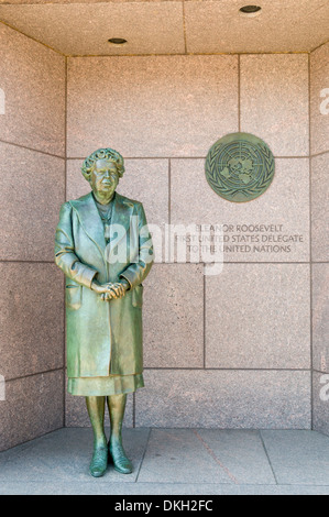 Statue der ehemaligen First Lady Eleanor Roosevelt auf dem Franklin D. Roosevelt Memorial in Washington, D.C., USA Stockfoto