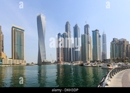 Cayan Tower in Dubai Marina, Dubai, Vereinigte Arabische Emirate, Naher Osten Stockfoto