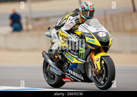 5. Juli 2009 - Monterey, Kalifornien, USA - 5. Juli 2009: Colin Edwards, Houston, Texas, Fahrten #5 Motorrad für das Monster Yamaha Tech 3 Team während MotoGP Warm-up auf dem Mazda Raceway Laguna Seca in Monterey, Kalifornien MotoGP 8. Rennen heute, am statt soll 5. Juli 2009 um 14:00 Uhr PST vor seiner nächsten Station in Deutschland. (Kredit-Bild: © Konsta Goumenidis/Sou Stockfoto