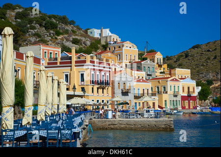 Hafen von Gialos, Symi, Dodekanes, griechische Inseln, Griechenland, Europa Stockfoto