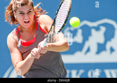 27. Juli 2009 - Stanford, Kalifornien, USA - 27. Juli 2009: Agnieszka Radwanska (POL) gegen Sorana Cirstea (ROU), nicht in der ersten Runde spielen bei der Bank of West Classic, Sony Ericsson WTA Tour, Damen-Tennis-Turnier in der Taube Familie Tennisstadion in Stanford Kalifornien abgebildet (Credit-Bild: © Konsta Goumenidis/Southcreek Global/ZUMApress.com) Stockfoto