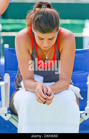 27. Juli 2009 - Stanford, Kalifornien, USA - 27. Juli 2009: Agnieszka Radwanska (POL) gegen Sorana Cirstea (ROU), nicht in der ersten Runde spielen bei der Bank of West Classic, Sony Ericsson WTA Tour, Damen-Tennis-Turnier in der Taube Familie Tennisstadion in Stanford Kalifornien abgebildet (Credit-Bild: © Konsta Goumenidis/Southcreek Global/ZUMApress.com) Stockfoto