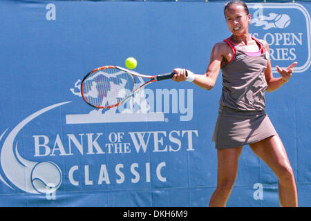 27. Juli 2009 - Stanford, Kalifornien, USA - 27. Juli 2009: Anne Keothavong (GBR) gegen Elena Dementieva (RUS), nicht in der ersten Runde spielen bei der Bank of West Classic, Sony Ericsson WTA Tour, Damen-Tennis-Turnier in der Taube Familie Tennisstadion in Stanford Kalifornien abgebildet (Credit-Bild: © Konsta Goumenidis/Southcreek Global/ZUMApress.com) Stockfoto