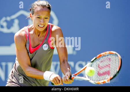 27. Juli 2009 - Stanford, Kalifornien, USA - 27. Juli 2009: Anne Keothavong (GBR) gegen Elena Dementieva (RUS), nicht in der ersten Runde spielen bei der Bank of West Classic, Sony Ericsson WTA Tour, Damen-Tennis-Turnier in der Taube Familie Tennisstadion in Stanford Kalifornien abgebildet (Credit-Bild: © Konsta Goumenidis/Southcreek Global/ZUMApress.com) Stockfoto