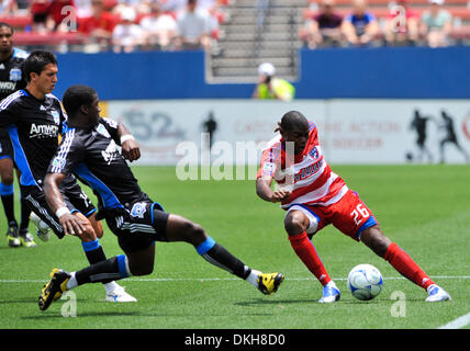 San Jose Earthquakes Reisen nach Frisco Texas gegen FC Dallas.  FC Dallas Mittelfeldspieler Anthony Wallace treibt die Kugel Upfield. (Kredit-Bild: © Steven Leija/Southcreek Global/ZUMApress.com) Stockfoto