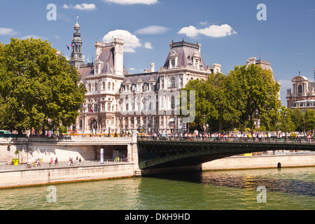 Pont d'Arcole und Hôtel de Ville in Paris, Frankreich, Europa Stockfoto