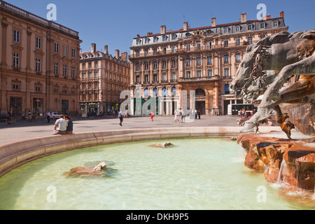 Fontaine Bartholdi in Place des Terreaux, Lyon, Rhone, Rhône-Alpes, Frankreich Stockfoto