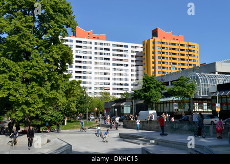 Hochhaeuser, Wilhelmruher Damm, Maerkisches Viertel, Berlin, Deutschland / Märkische Stockfoto
