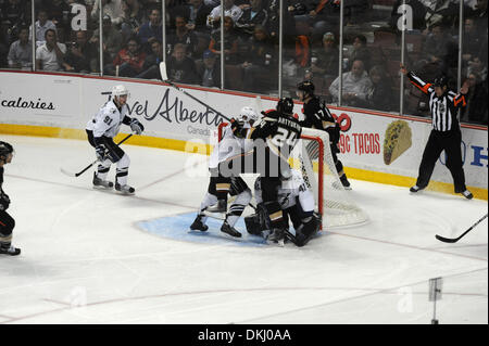 19. November 2009 - schlagen Anaheim, Kalifornien, USA - NHL Hockey - The Anaheim Ducks die Tampa Bay Lightning 4, 3 in der Overtime. (Kredit-Bild: © Scott Mitchell/ZUMA Press) Stockfoto