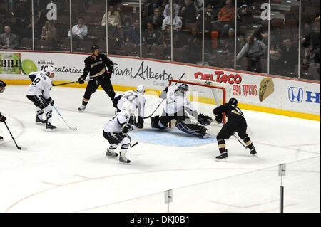 19. November 2009 - schlagen Anaheim, Kalifornien, USA - NHL Hockey - The Anaheim Ducks die Tampa Bay Lightning 4, 3 in der Overtime. (Kredit-Bild: © Scott Mitchell/ZUMA Press) Stockfoto