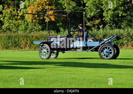 RAF 1920 Hucks Starter, modifiziertes Modell T Ford Fahrzeug verwendet, um alte Flugzeuge starten. Shuttleworth Collection. Biggleswade, Betten, UK Stockfoto