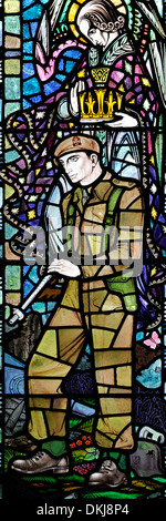 Major John Holdsworth erinnert im Fenster John Holdsworth, Kettlewell Kirche, Yorkshire Dales National Park, England Stockfoto