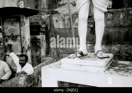 Mahatma Gandhi in Chennai Madras in Tamil Nadu in Indien in Südasien. Carving Art Held Helden Unabhängigkeit indische Geschichte Skulptur Mann Reisen Stockfoto