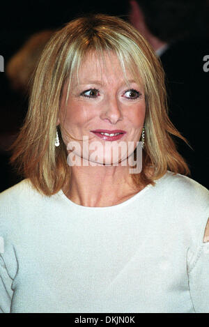 GABY ROSLIN. TV-MODERATORIN. LAND. BAFTA FILM AWARDS, LONDON, ENG.24/02/2002.BP94E25C Stockfoto