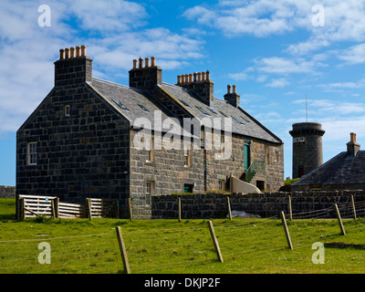 Steinhäuser am Hynish auf Insel Tiree Inneren Hebriden Scotland UK gebaut 1838 als Basis für Gebäude von Skerryvore Leuchtturm Stockfoto