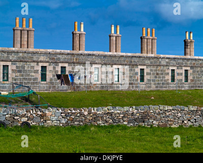 Steinhäuser am Hynish auf Insel Tiree Inneren Hebriden Scotland UK gebaut 1838 als Basis für Gebäude von Skerryvore Leuchtturm Stockfoto