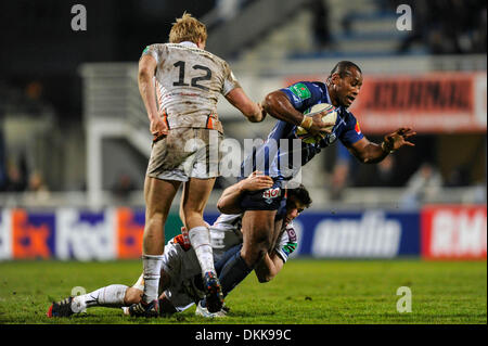 Castres, Frankreich. 6. Dezember 2013. Heineken Cup Rugby. Castres versus Fischadler. Seremaia Bai (cas). Castres gewann die enge Match mit einem Score von 15: 9. Bildnachweis: Aktion Plus Sport/Alamy Live-Nachrichten Stockfoto