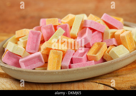 PEZ Frucht Bonbon - sortierte Geschmacksrichtungen Stockfoto