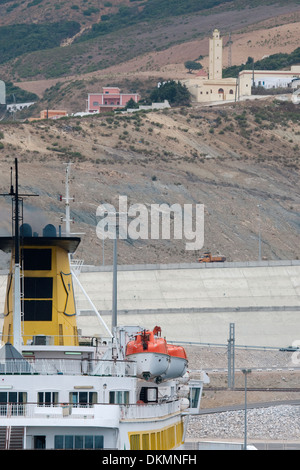 Die M/V Banasa in Tanger Med. Stockfoto