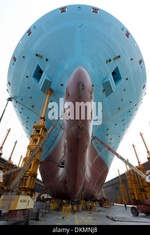 Besuchen Sie am Fließband von den 20 Triple-E 18.200 TEU große Containerschiffe bei Daewoo (DSME)-Werft in Südkorea. Stockfoto