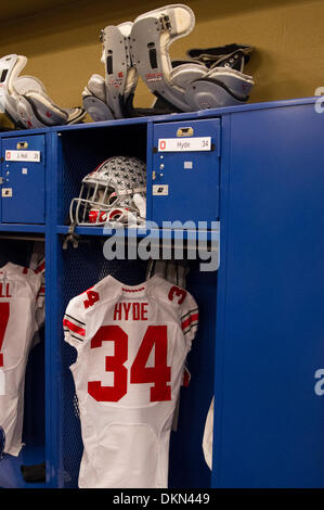 Indianapolis, IN, USA. 7. Dezember 2013. während der Big Ten Championship-Fußball-Spiel zwischen den Ohio State Buckeyes und der Michigan State Spartans im Lucas Oil Stadium. Bildnachweis: Csm/Alamy Live-Nachrichten Stockfoto